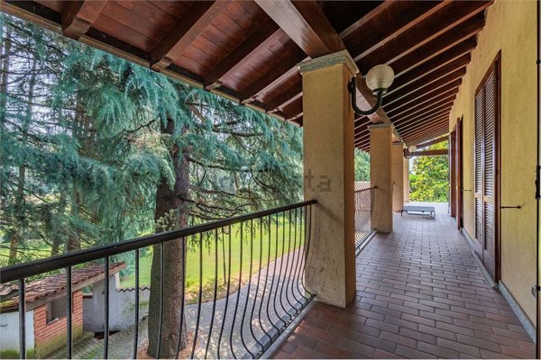 casa indipendente in vendita a Vergiate