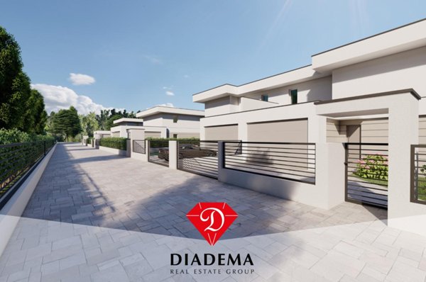 casa indipendente in vendita a Vergiate