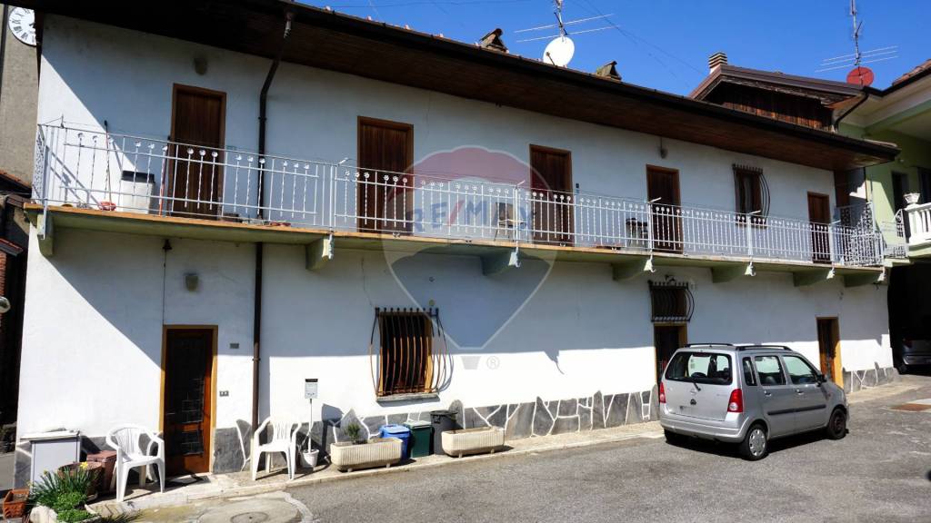 locale commerciale in vendita a Vergiate