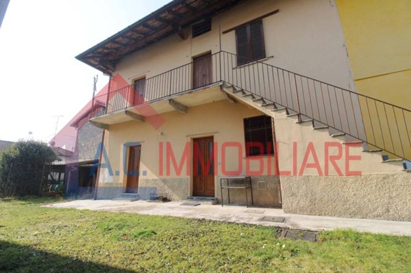 appartamento in vendita a Vergiate