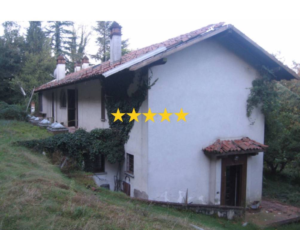 appartamento in vendita a Vergiate in zona Corgeno
