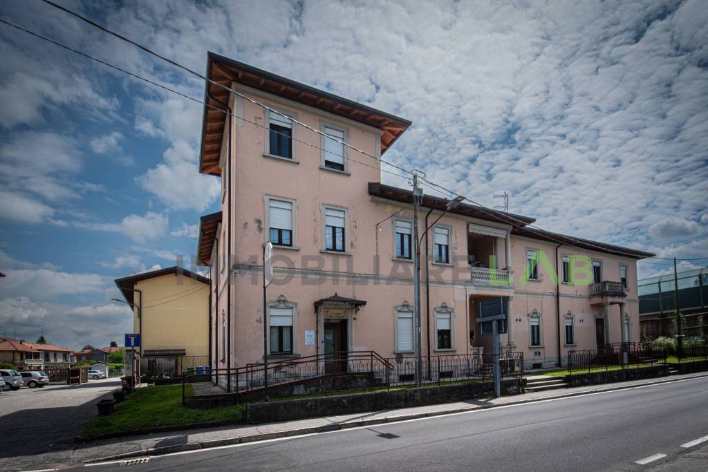 appartamento in vendita a Vergiate
