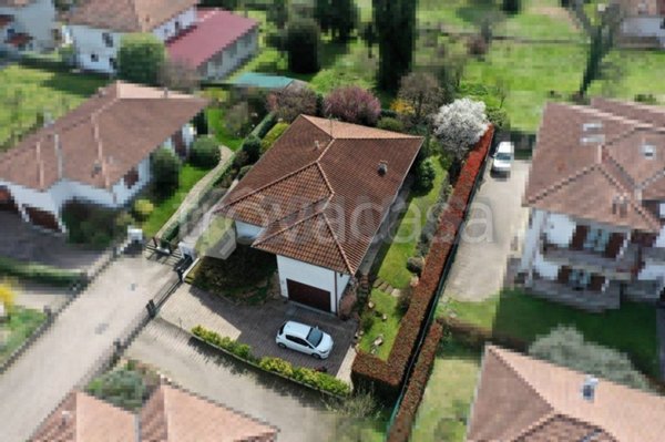 casa indipendente in vendita a Vergiate