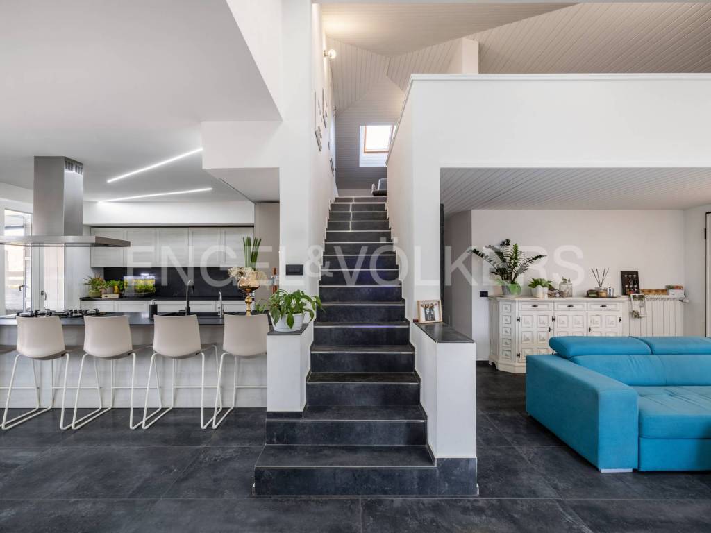 casa indipendente in vendita a Vergiate