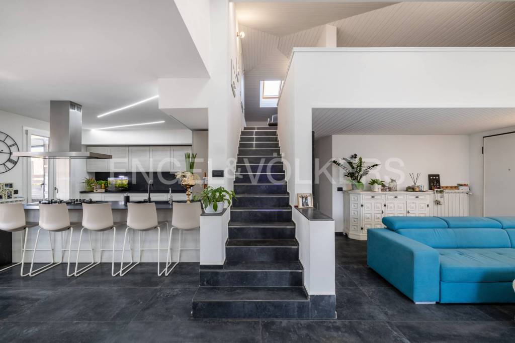 casa indipendente in vendita a Vergiate