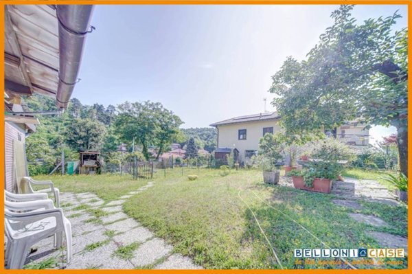 casa indipendente in vendita a Vergiate in zona Cuirone