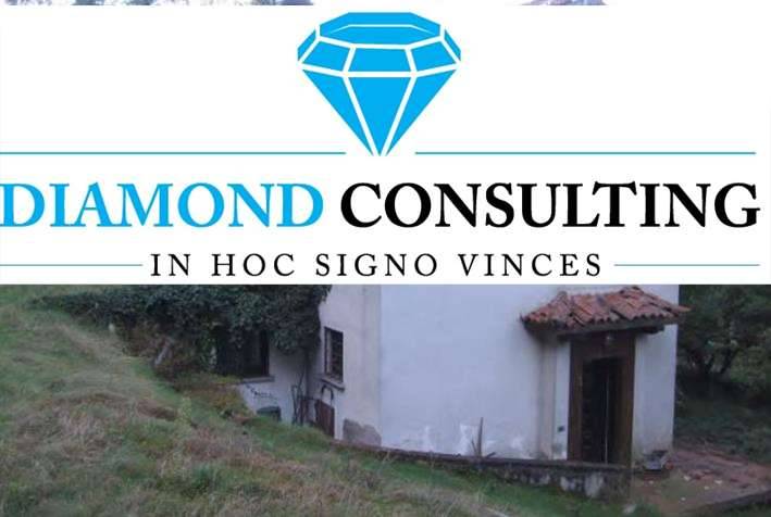 casa indipendente in vendita a Vergiate