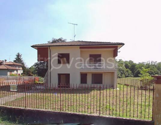 appartamento in vendita a Vergiate in zona Cimbro