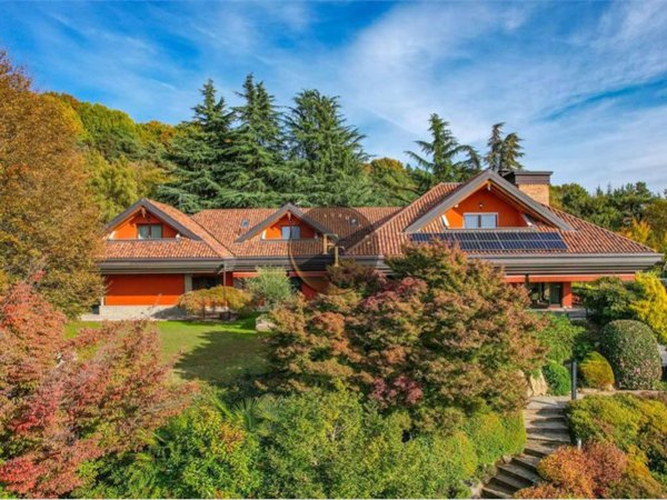 villa in vendita a Vergiate