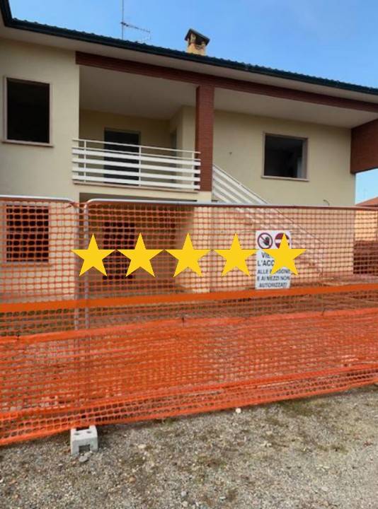 appartamento in vendita a Vergiate in zona Cimbro