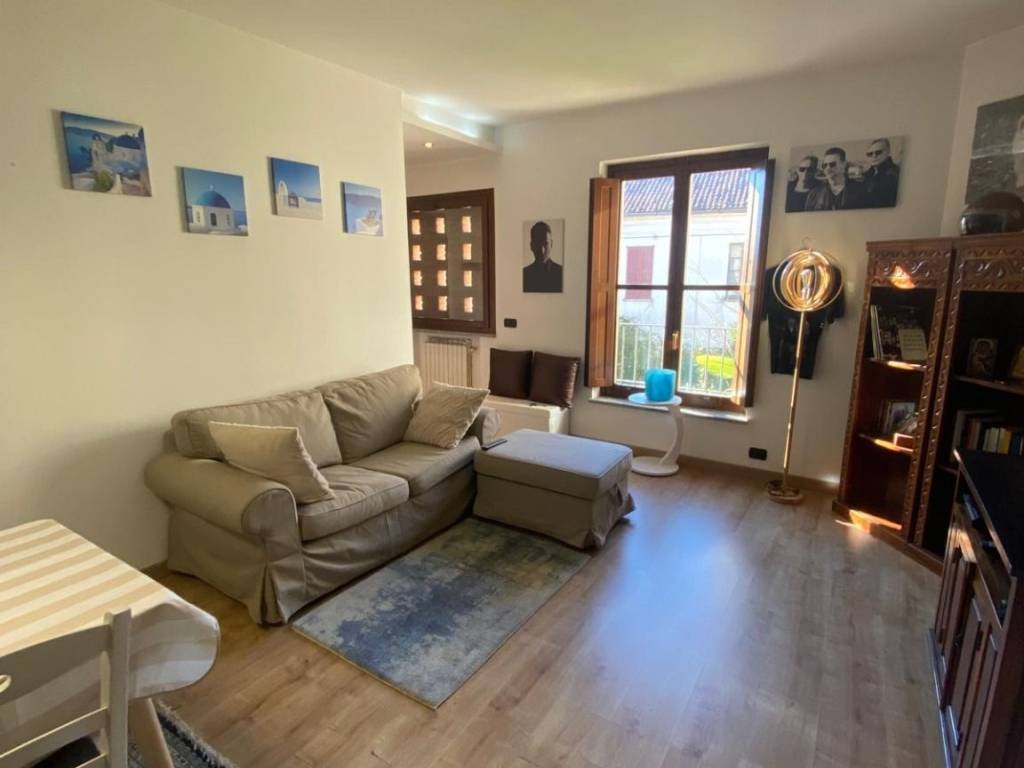 appartamento in vendita a Vergiate