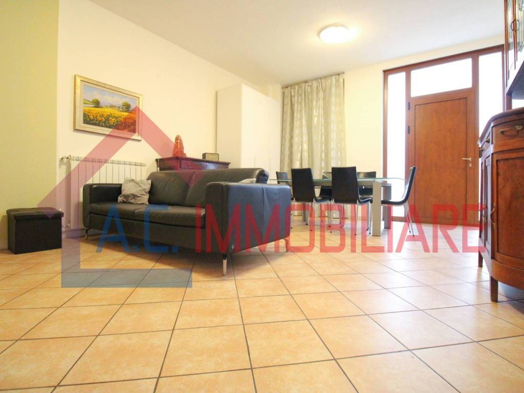 appartamento in vendita a Vergiate