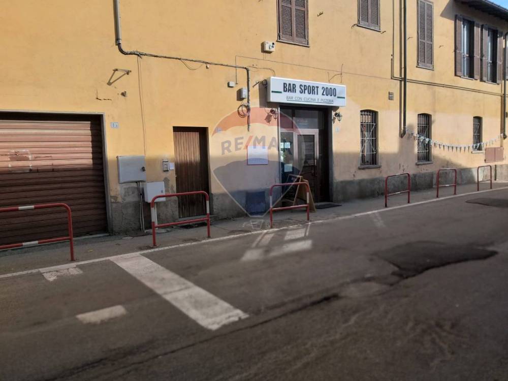 locale commerciale in vendita a Vergiate