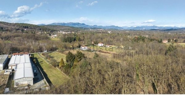 terreno edificabile in vendita a Vergiate