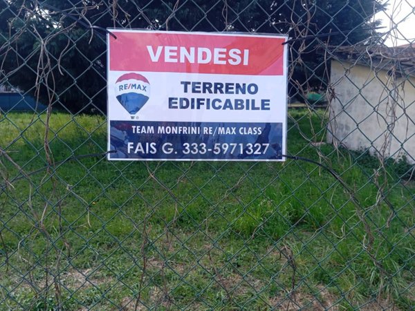 terreno edificabile in vendita a Vergiate in zona Sesona