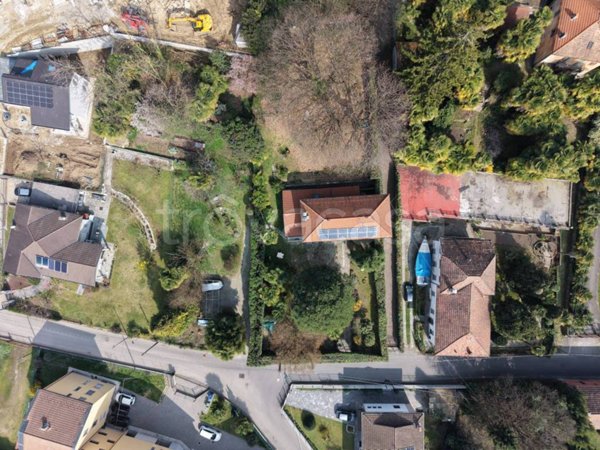 terreno edificabile in vendita a Vergiate