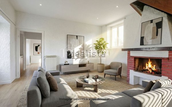 appartamento in vendita a Vergiate in zona Sesona