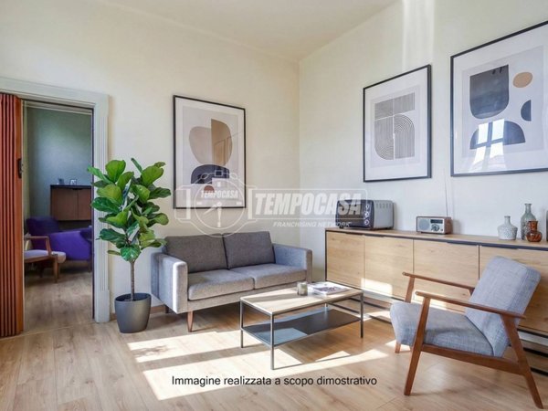 casa indipendente in vendita a Vergiate in zona Sesona