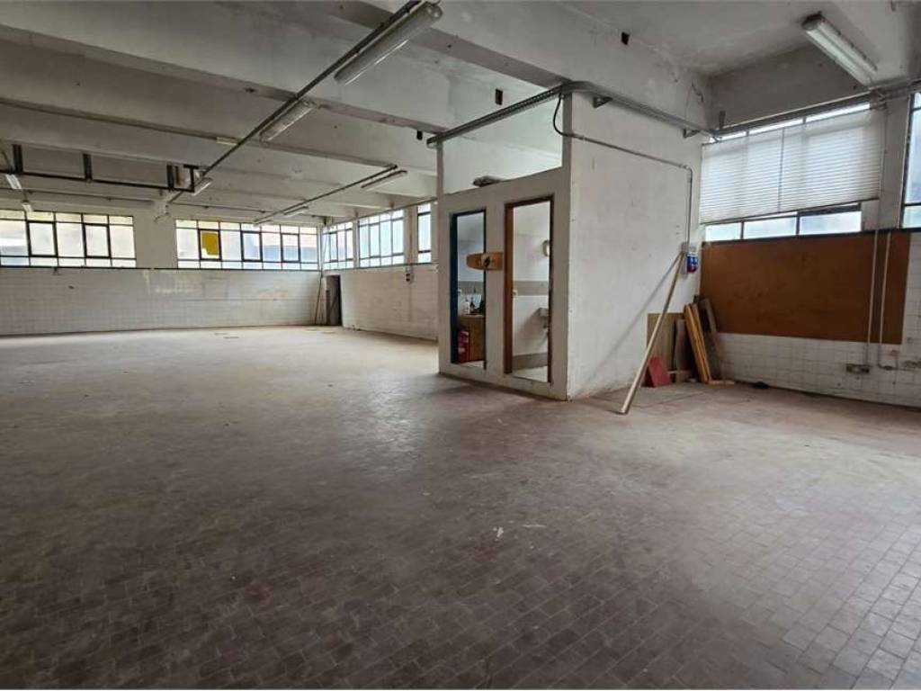 intera palazzina in vendita a Vergiate