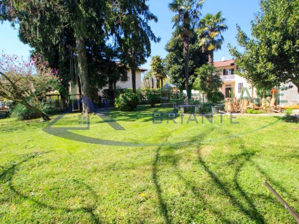 casa indipendente in vendita a Vergiate