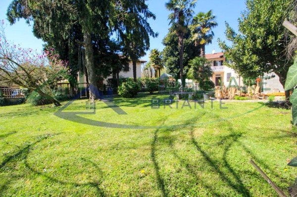 casa indipendente in vendita a Vergiate