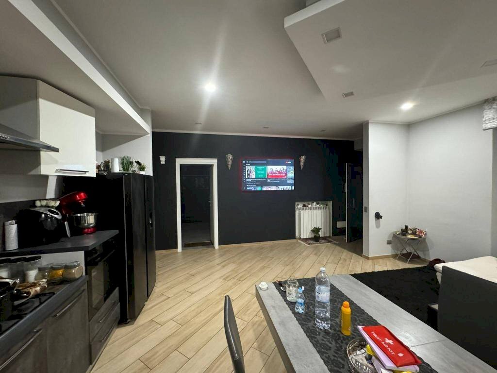 casa indipendente in vendita a Vergiate