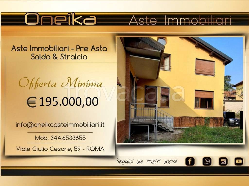 casa indipendente in vendita a Vergiate