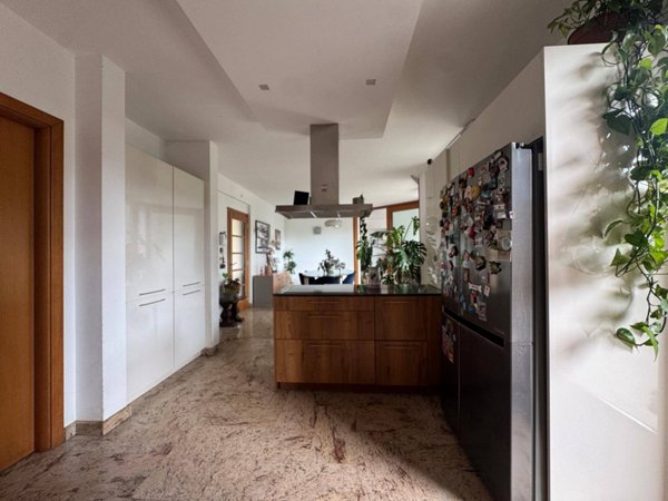 casa indipendente in vendita a Vergiate