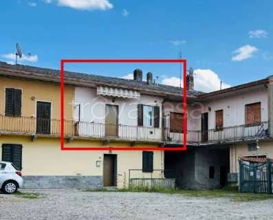 casa indipendente in vendita a Vergiate