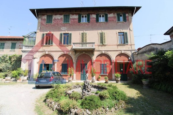 appartamento in vendita a Vergiate