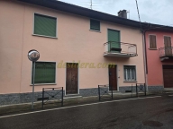 casa indipendente in vendita a Vergiate in zona Sesona