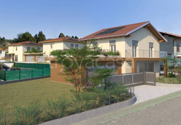 casa indipendente in vendita a Vergiate