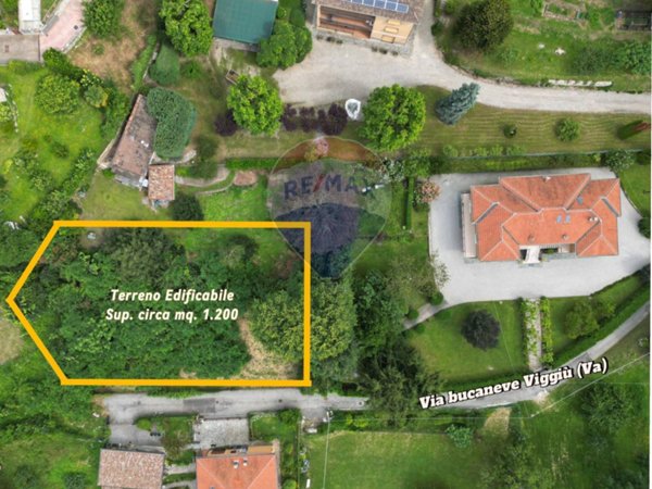 terreno edificabile in vendita a Viggiù