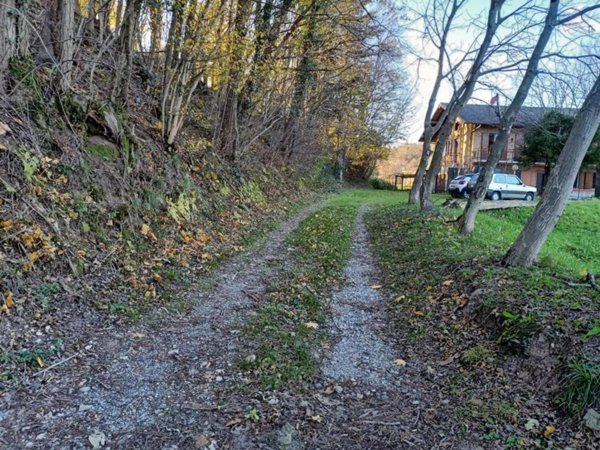 casa indipendente in vendita a Viggiù