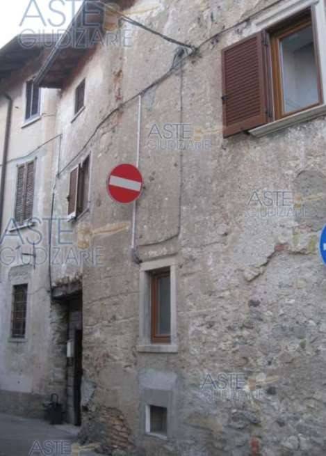 appartamento in vendita a Viggiù