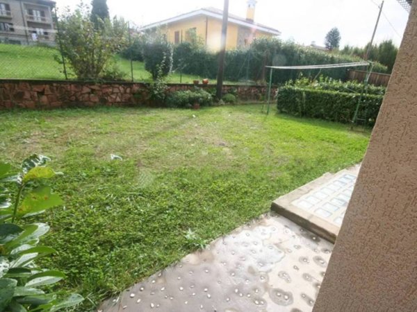 appartamento in vendita a Viggiù in zona Baraggia