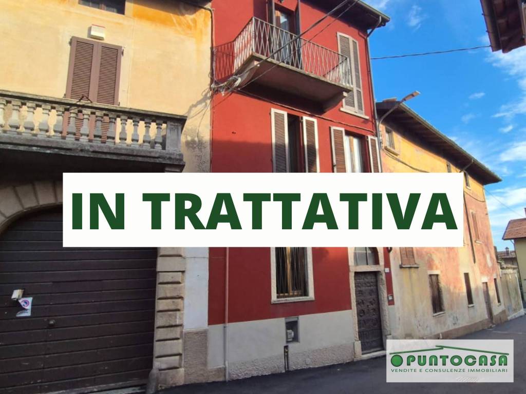 casa indipendente in vendita a Viggiù