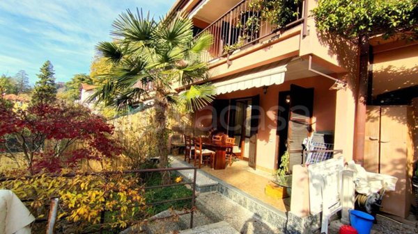 casa indipendente in vendita a Viggiù