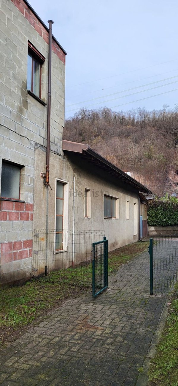 ufficio in vendita a Viggiù