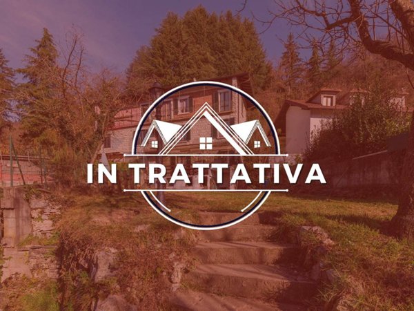 casa indipendente in vendita a Viggiù