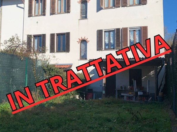 appartamento in vendita a Viggiù in zona Baraggia