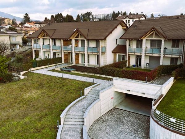 appartamento in vendita a Viggiù in zona Baraggia