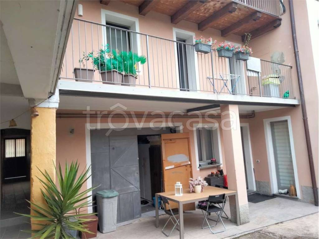 appartamento in vendita a Viggiù