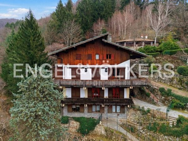 casa indipendente in vendita a Viggiù