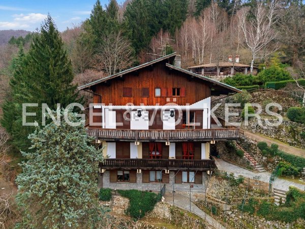 casa indipendente in vendita a Viggiù