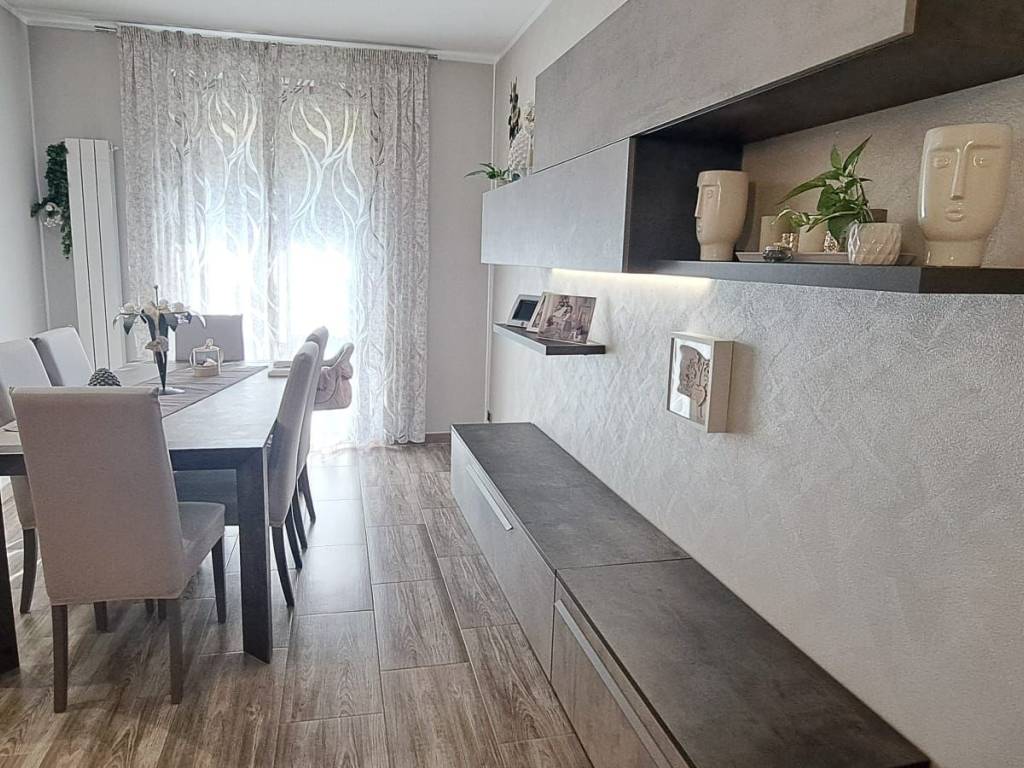 appartamento in vendita a Viggiù in zona Baraggia