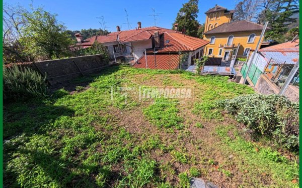 casa indipendente in vendita a Viggiù