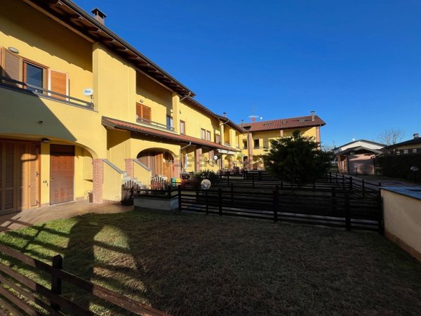 appartamento in vendita a Vizzola Ticino