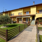 appartamento in vendita a Vizzola Ticino in zona Castelnovate