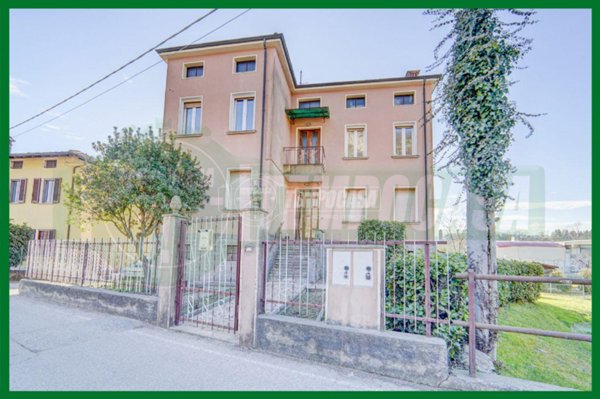 appartamento in vendita a Sangiano